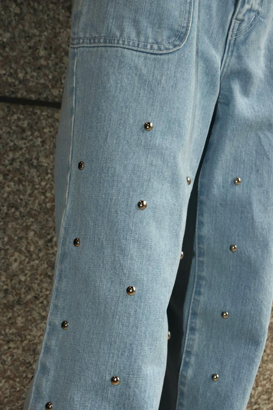 BELPER（ベルパー）のEMBELLISHED DENIM PANTS（パンツ）の通販サイト