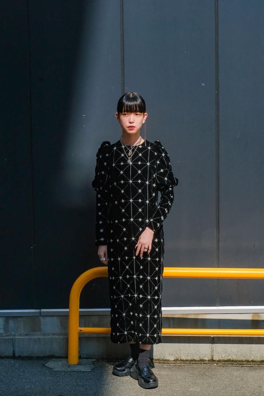 BELPER（ベルパー）のEMBROIDERY VELVET DRESS（ドレス）の通販サイト