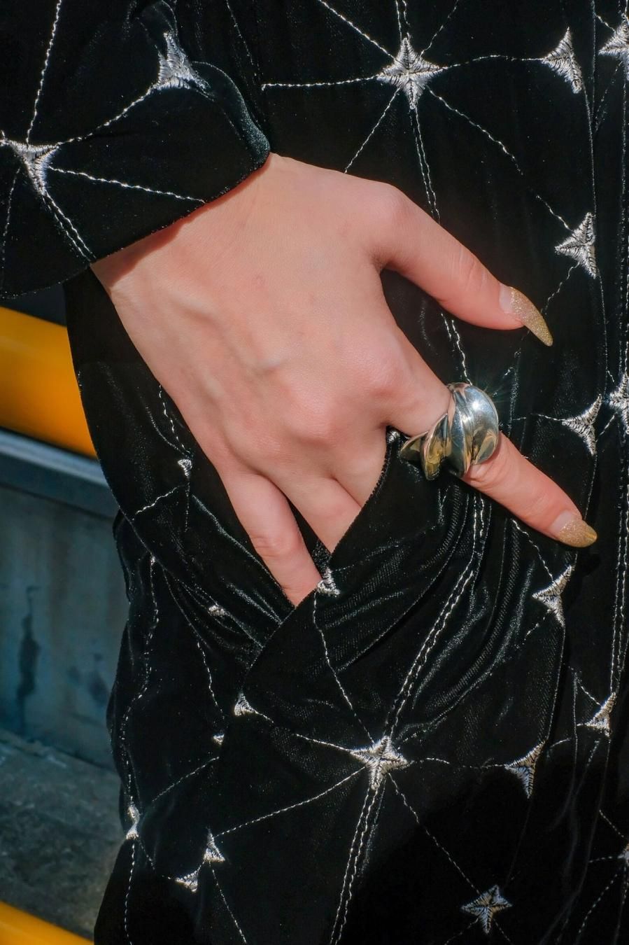 BELPER(ベルパー)のEMBROIDERY VELVET DRESS(ドレス)の通販サイト ...