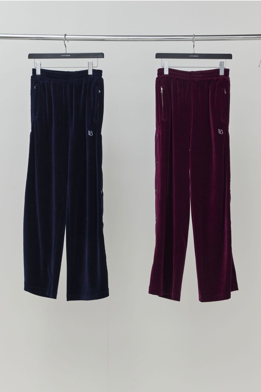 LITTLEBIG 22aw Velour Track Pants(Bordeaux)<img class='new_mark_img2' src='https://img.shop-pro.jp/img/new/icons15.gif' style='border:none;display:inline;margin:0px;padding:0px;width:auto;' />