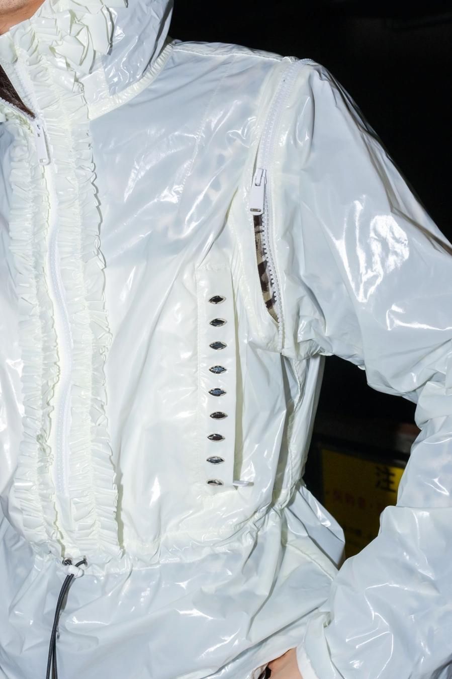 MASU 23SS DANCING ANORAK(WHITE) アノラックパーカ | guardline.kz