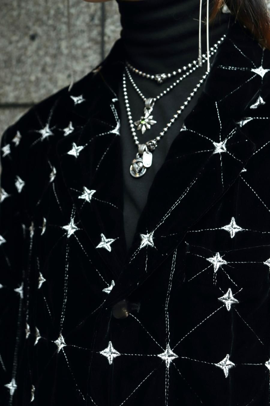 BELPER（ベルパー）のEMBROIDERY VELVET JACKET（ジャケット）の