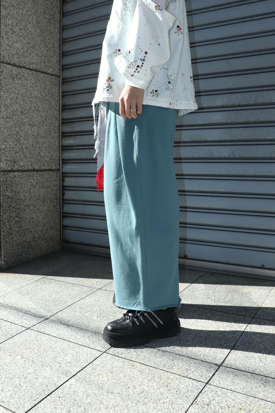 SHINYAKOZUKA(シンヤコズカ)のORDINALY HOME BAGGY BLUEの通販
