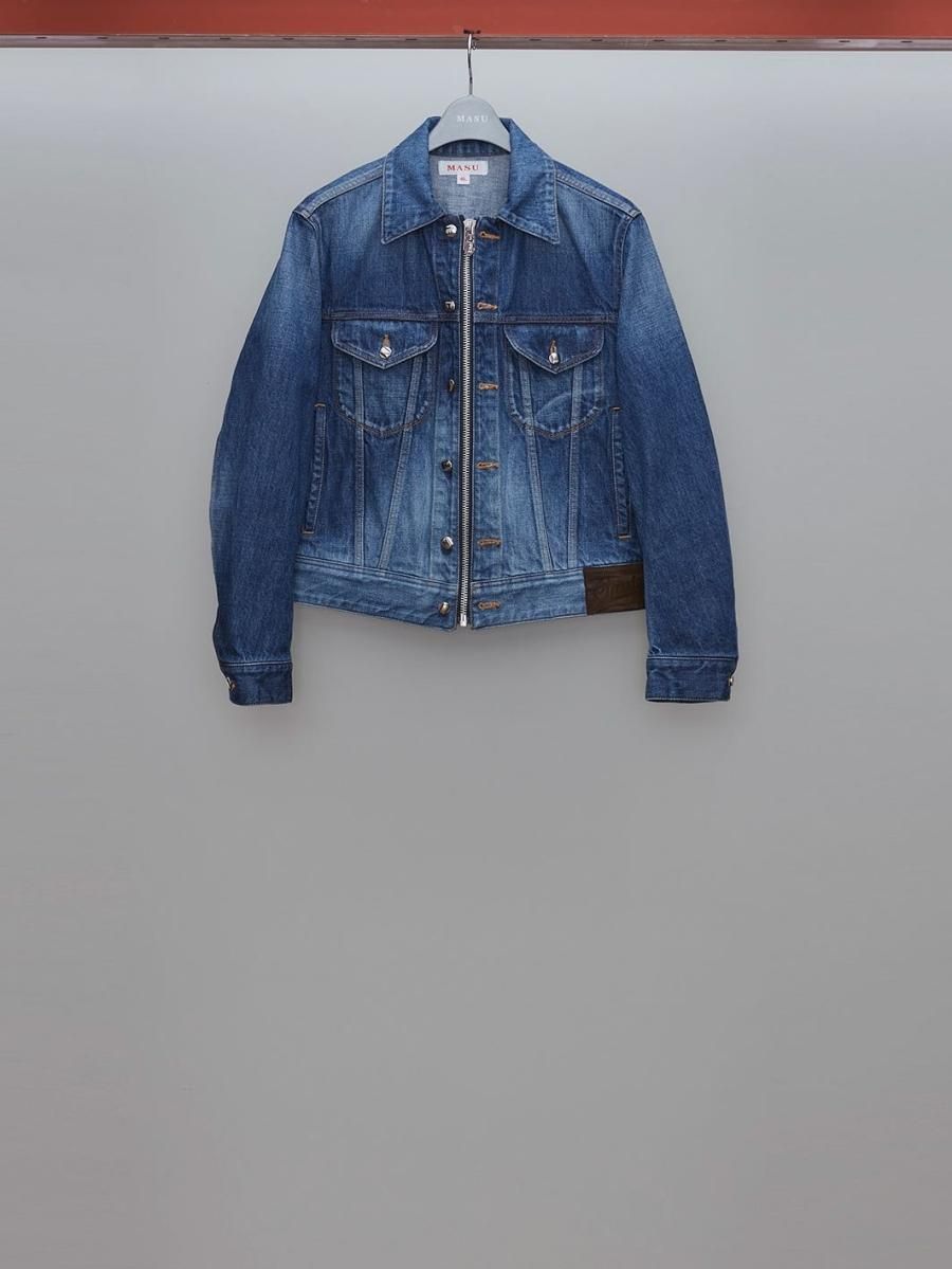 MASU（エムエーエスユー）のFADED DENIM TRUCKER JACKET INDIGOの通販 