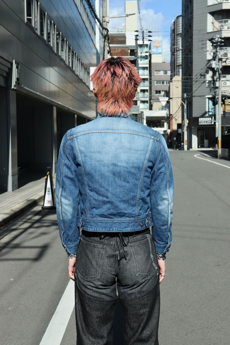 MASU FADED DENIM TRUCKER JACKET - INDIGO