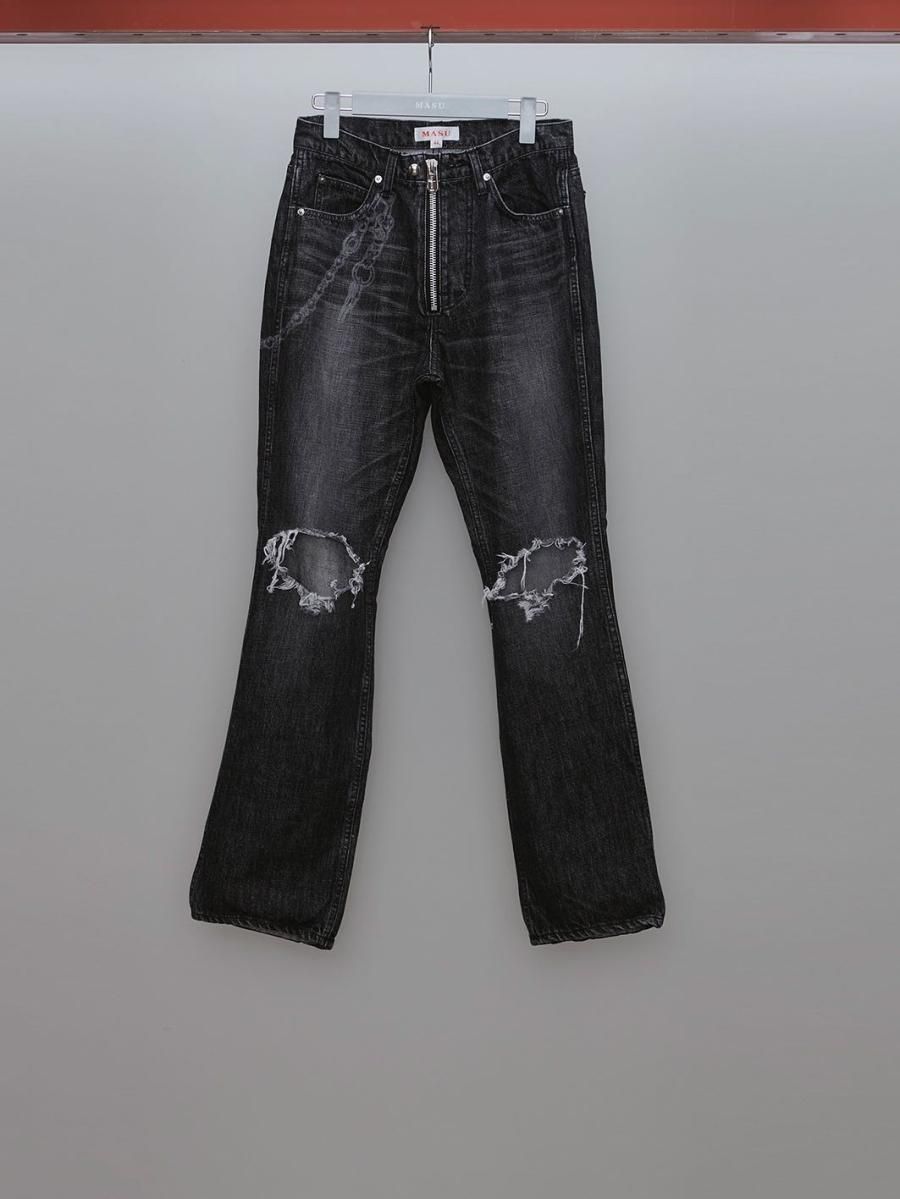 MASU（エムエーエスユー）のDAMAGED FLARE FIT JEANS ...