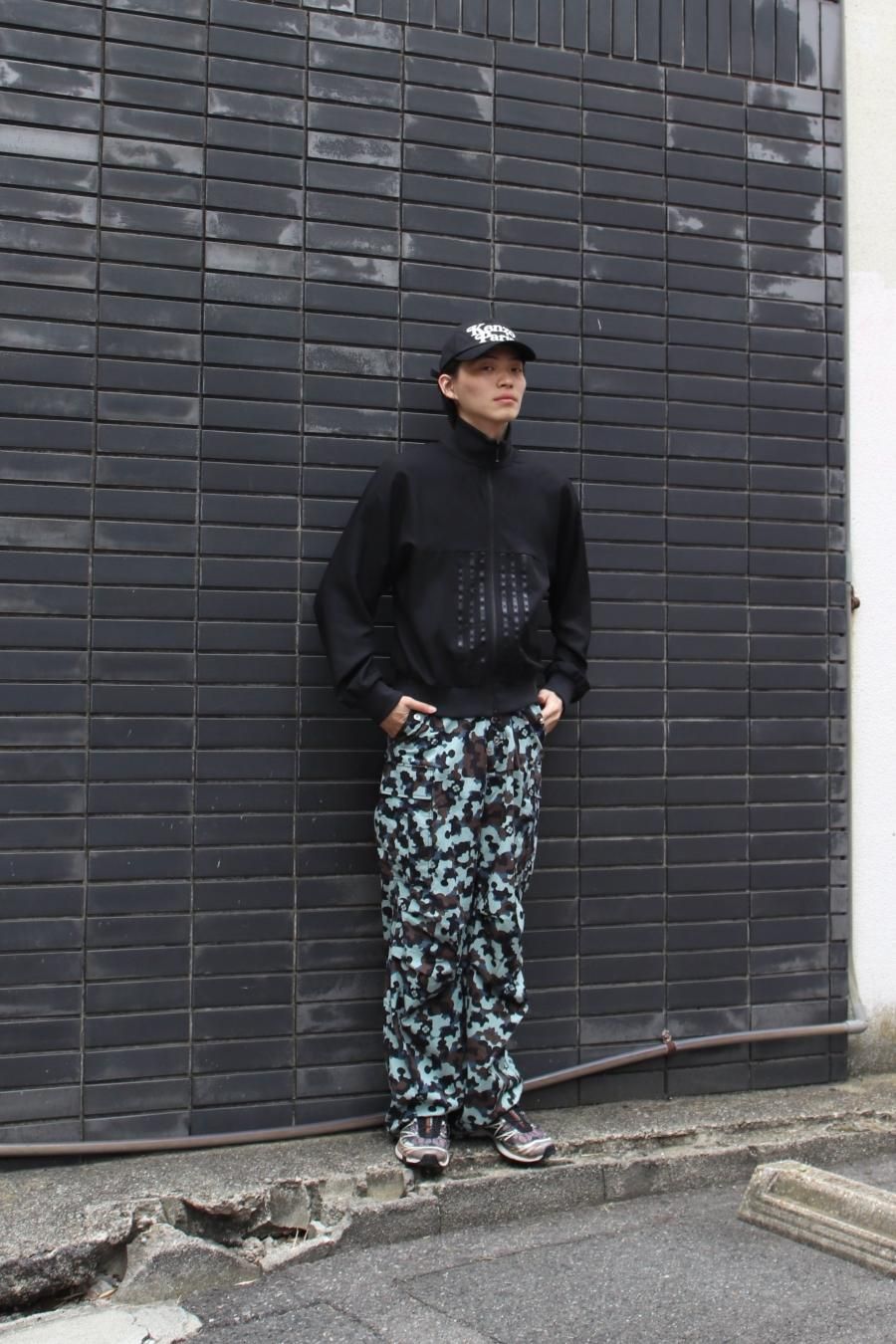 SUGARHILL（シュガーヒル）のFLOWER CAMO CARGO TROUSERS BLUE