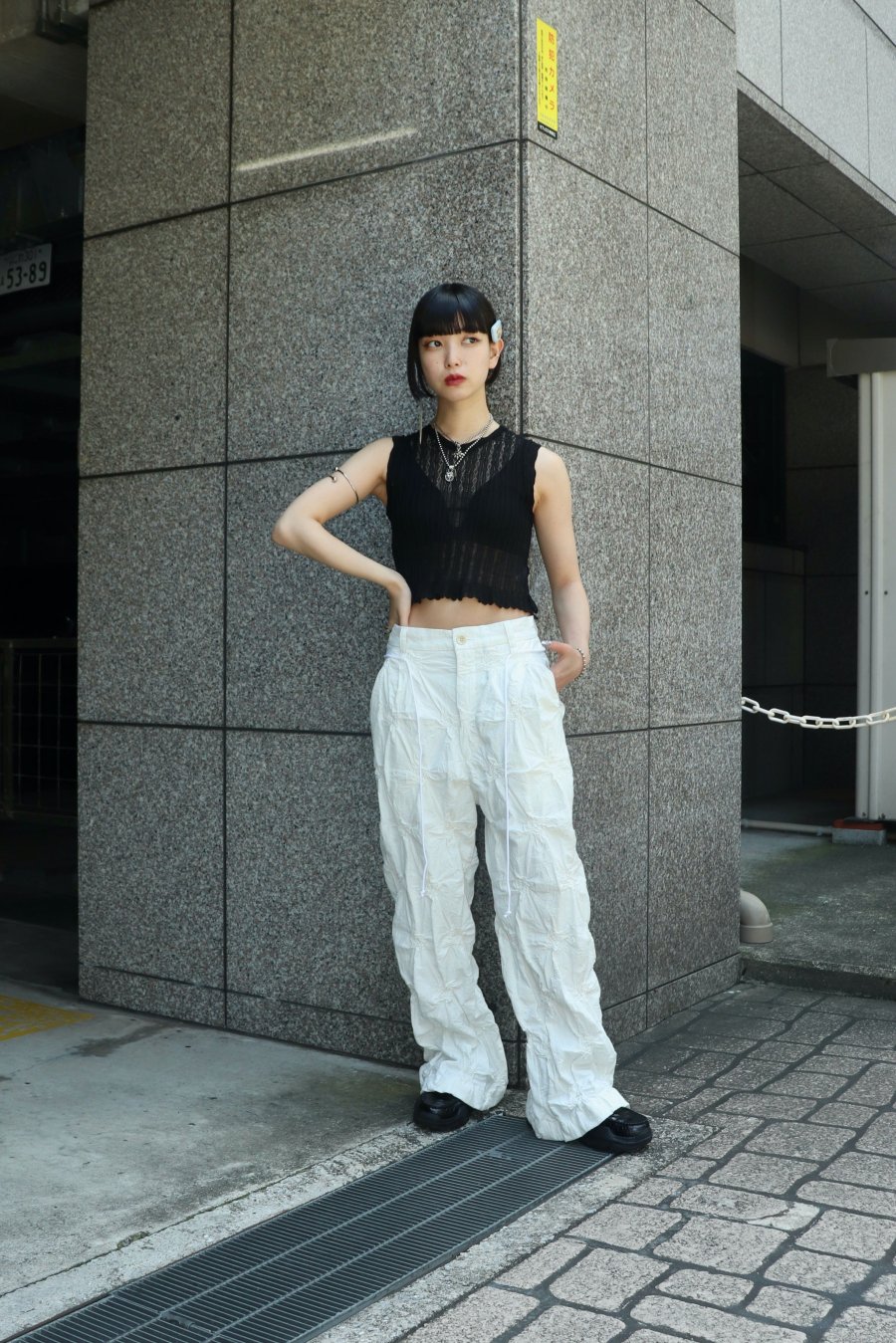 BELPER（ベルパー）のEMBROIDERY LINEN SLACKS（パンツ）の通販サイト