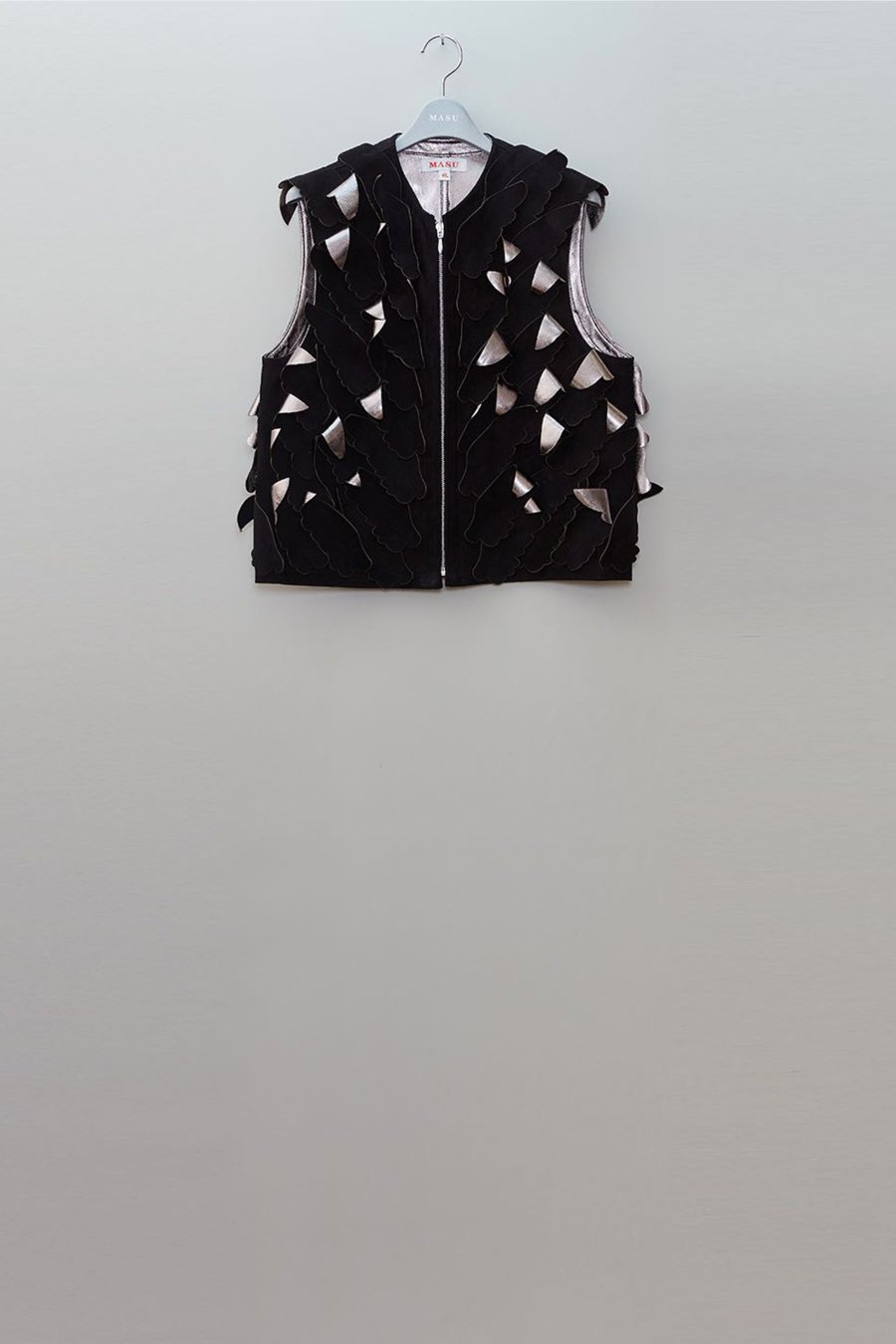 MASU  ANGEL WING LEATHER VEST(BLACK)<img class='new_mark_img2' src='https://img.shop-pro.jp/img/new/icons15.gif' style='border:none;display:inline;margin:0px;padding:0px;width:auto;' />