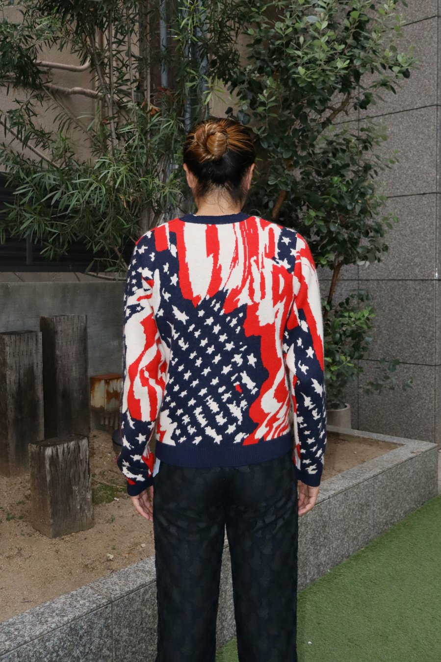 MASU（エムエーエスユー）のMARBLE FLAG SWEATERの通販サイト-大阪