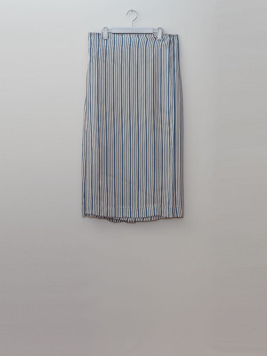 MASU（エムエーエスユー）のHICKORY PLEATS WRAPPED SKIRT BLUEの通販