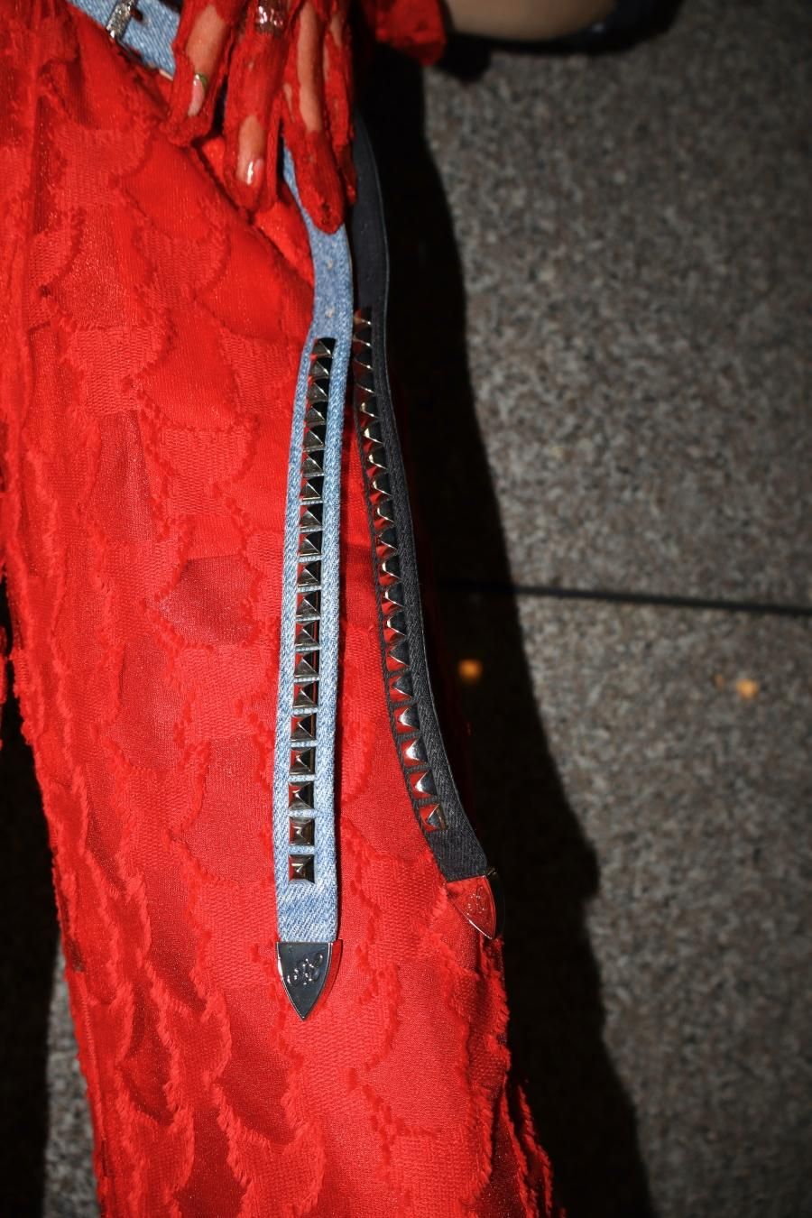 MASU（エムエーエスユー）のSTUDS DENIM NARROW BELT BLACKの