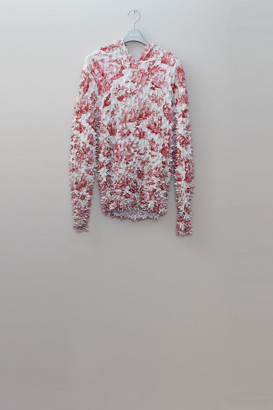 MASU  COMIC TOILE DE JOUY SPIKY HOODIE(RED)<img class='new_mark_img2' src='https://img.shop-pro.jp/img/new/icons15.gif' style='border:none;display:inline;margin:0px;padding:0px;width:auto;' />