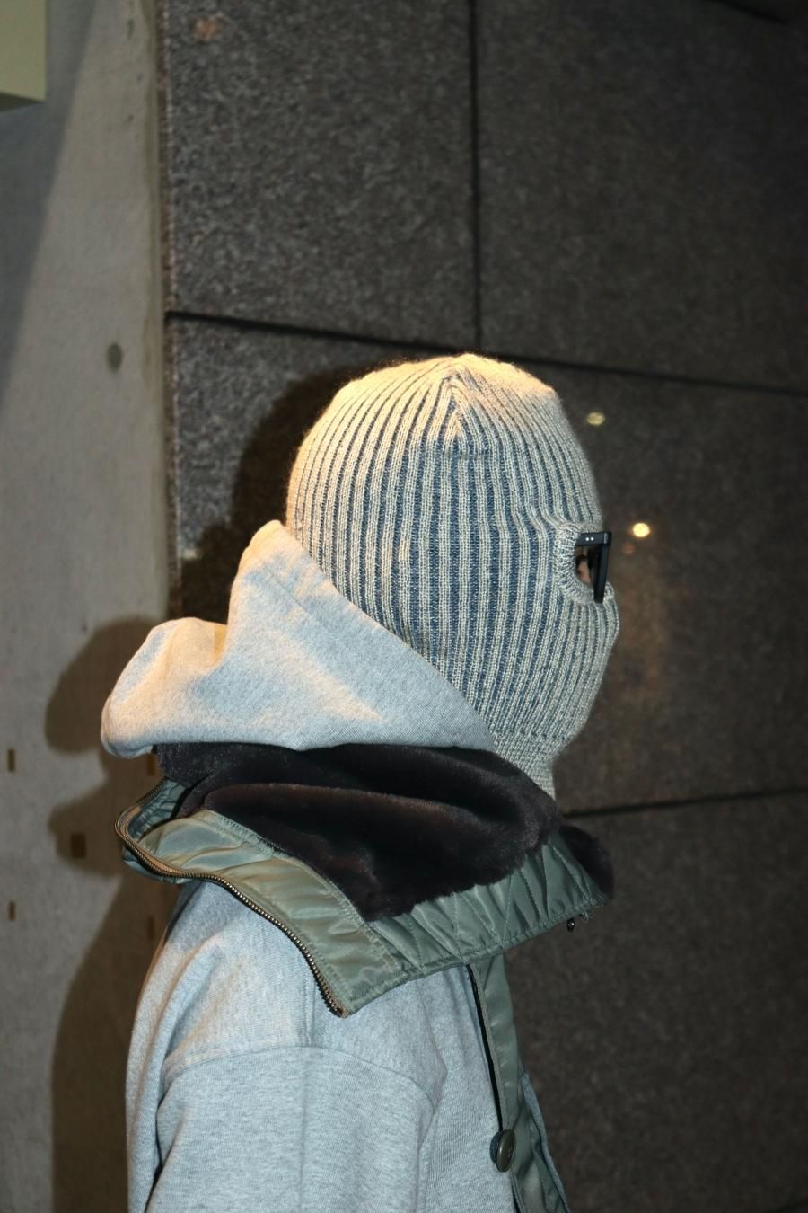 SUGARHILL(シュガーヒル)のPLATING KNIT BALACLAVA IVORY&NAVY SUGARHILL(シュガーヒル)のPLATING KNIT BALACLAVA IVORY&NAVY