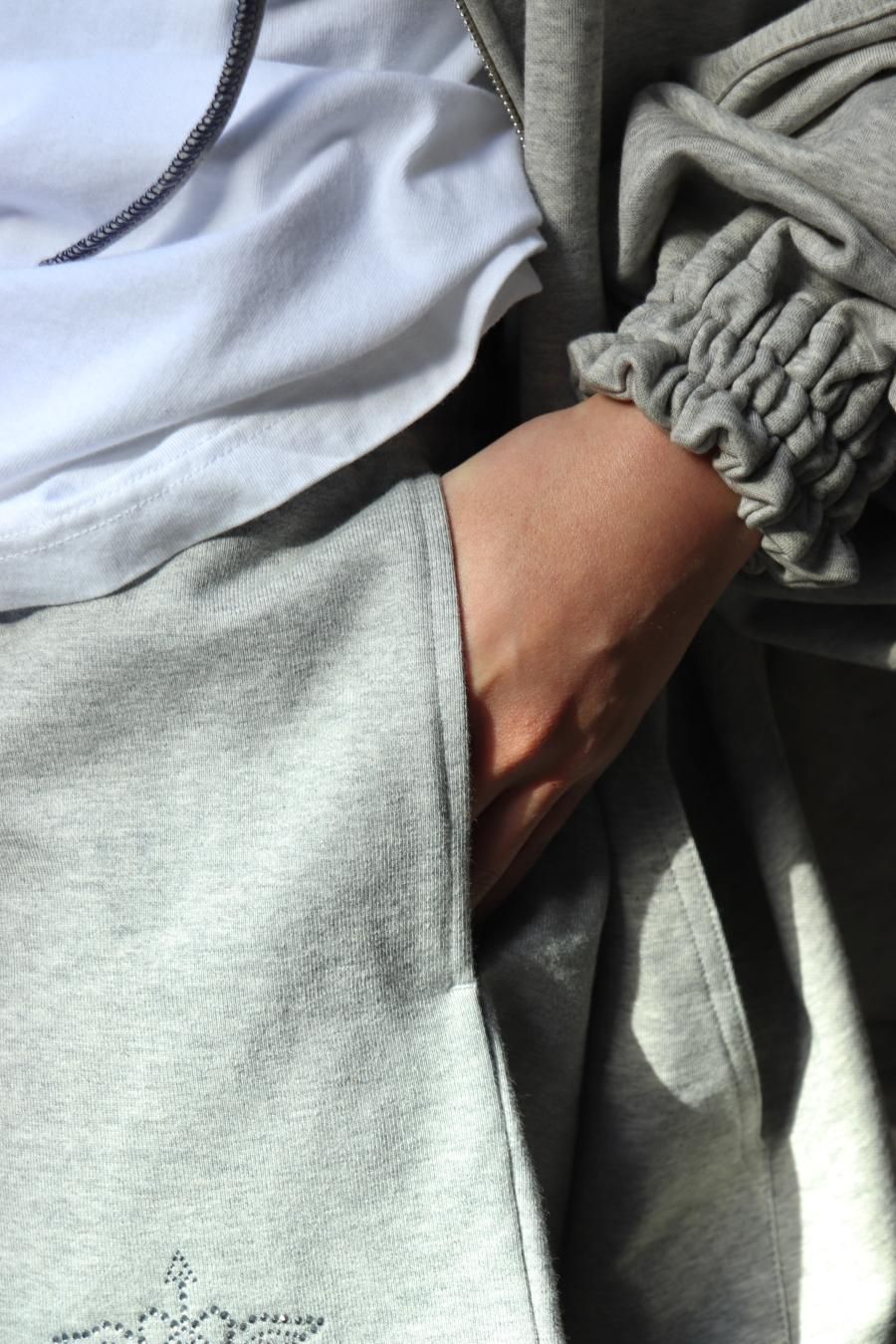 MASU（エムエーエスユー）のSWEAT SHORTS GRAYの通販サイト-大阪