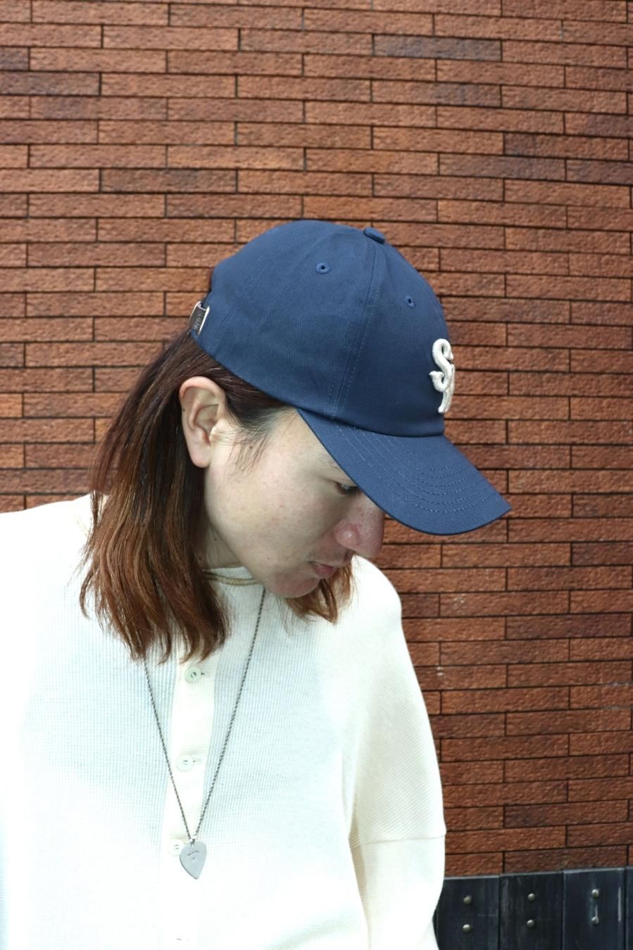 SUGARHILL（シュガーヒル）のLOGO BASEBALL CAP NAVYの通販