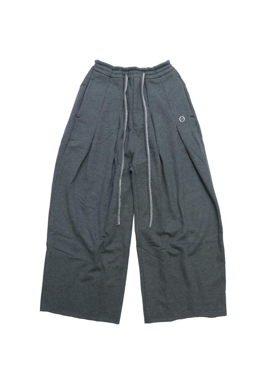 SHINYAKOZUKA(シンヤコズカ)のORDINARY HOME BAGGY-3 CHARCOALの SHINYAKOZUKA(シンヤコズカ)のORDINARY HOME BAGGY-3 CHARCOALの