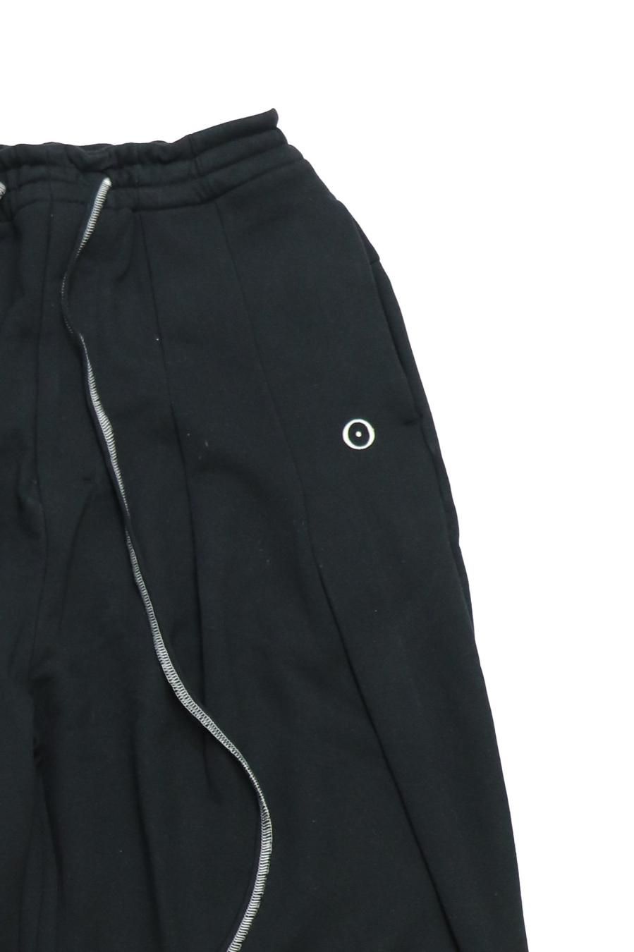 SHINYAKOZUKA(シンヤコズカ)のORDINARY HOME BAGGY-3 BLACKの SHINYAKOZUKA(シンヤコズカ)のORDINARY HOME BAGGY-3 BLACKの