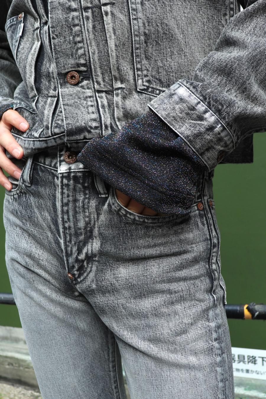 sugarhili(シュガーヒル)フレアデニム SUGARHILL(シュガーヒル)のFOILED DENIM TROUSERS FLARED CUT