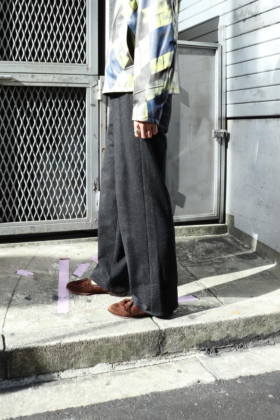 MASU（エムエーエスユー）のWIDE SWEAT PANTS BLACKの通販サイト