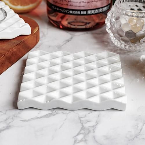 ダイヤ彫 [コースター] - 224porcelain ｜食器・皿・茶碗 嬉野肥前吉田