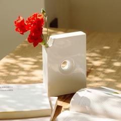 はなぶんこ 本棚に置ける花瓶 - 224porcelain ｜通販サイト