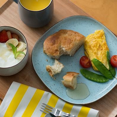 GMUNDNER グムンドナー　KERAMIK ディナープレート　ケーキ皿　7枚 Amazon.co.jp: ディナープレート、セラミック食器セット、レトロ