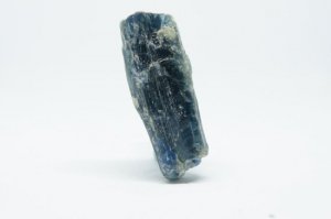 マダガスカルカイヤナイト　原石　マダガスカル産　ブルーカイヤナイト