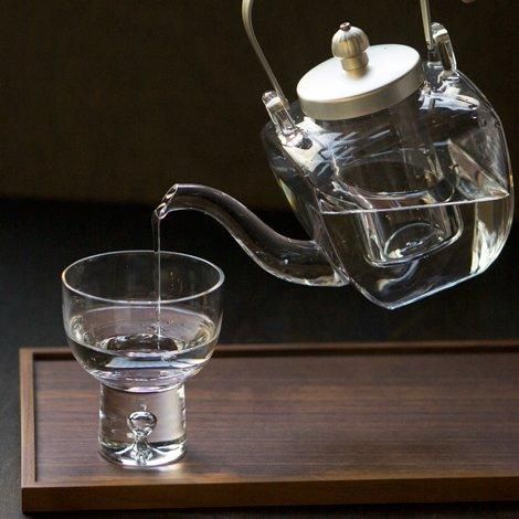 クリスタルガラス　冷酒グラス　酒杯　煎茶器　6客　桐箱付　V　6289 江戸切子 ペア冷酒杯＜星芒＞ | カガミクリスタル