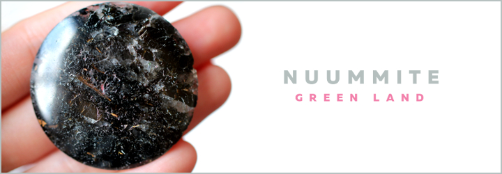 ヌーマイト Nuummite／グリーンランド産 - LIGHTNESS TREE /天然石