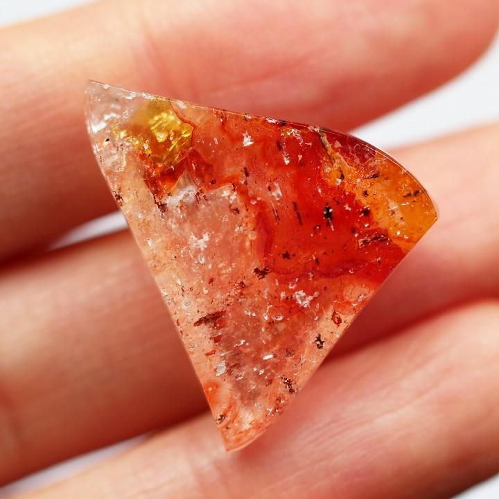 アイアンオキサイドinクォーツ Iron oxide in Quartz ／ブラジル
