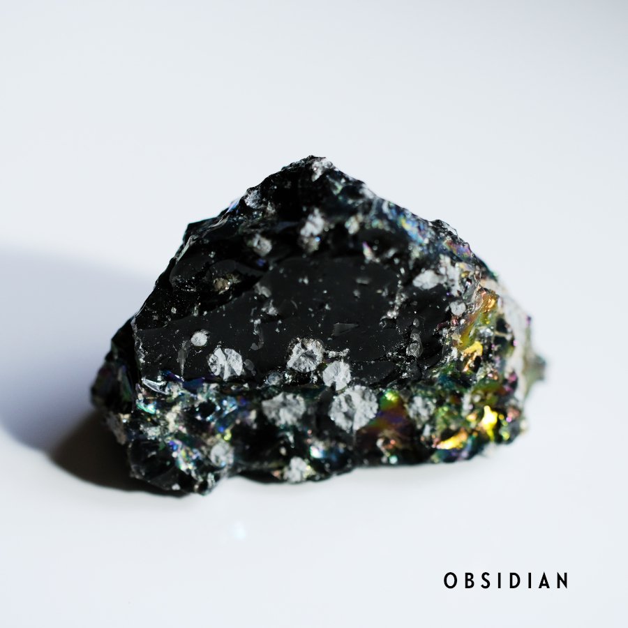 イリデッセンス・オブシディアン Iridescence Obsidian／トルコ産