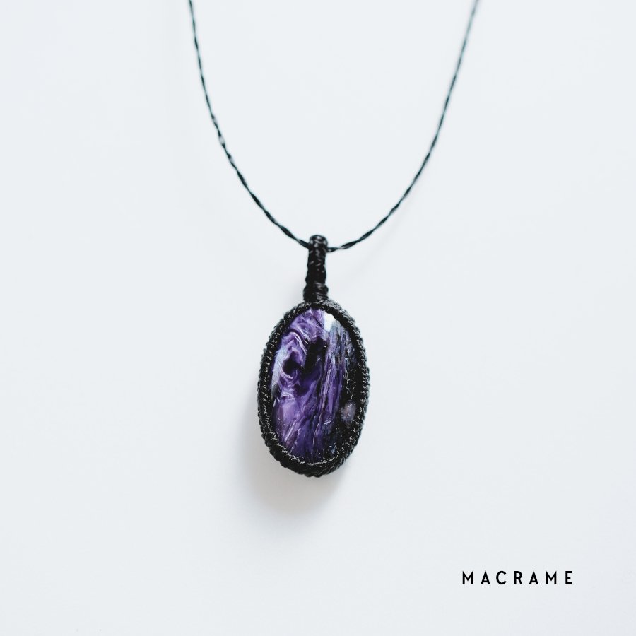 Macrameۥ Charoite