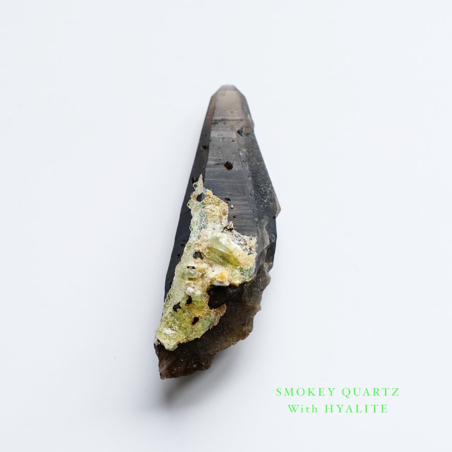 Smokey Quartz with Hyalite ⡼ġϥ饤ȡʥߥӥ󥴻