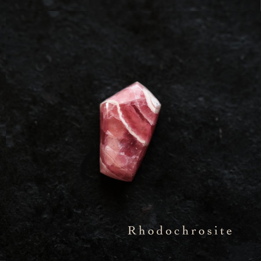 <img class='new_mark_img1' src='https://img.shop-pro.jp/img/new/icons8.gif' style='border:none;display:inline;margin:0px;padding:0px;width:auto;' />Rhodochrosite ɥ 롼Capillitas Mine Catamarca Argentina 를