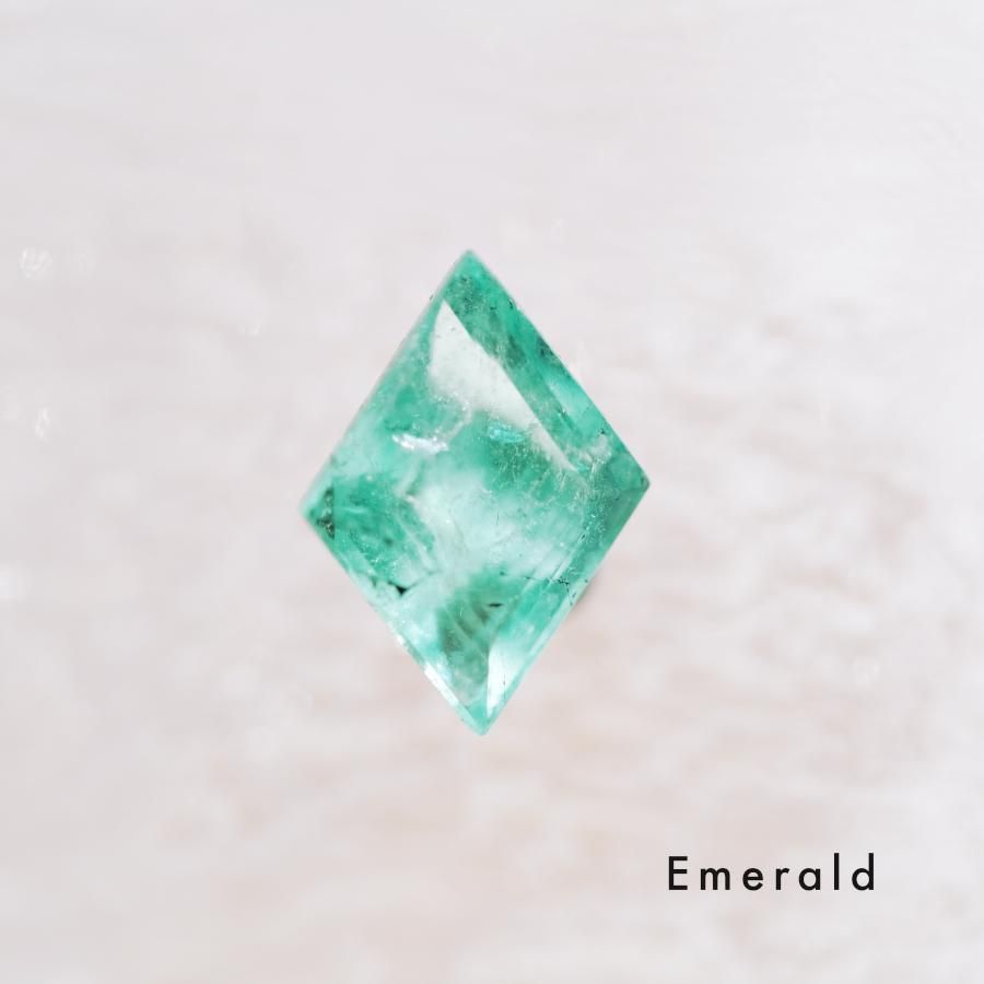 <img class='new_mark_img1' src='https://img.shop-pro.jp/img/new/icons22.gif' style='border:none;display:inline;margin:0px;padding:0px;width:auto;' />Melody's CollectionEmerald  롼ӥ޻