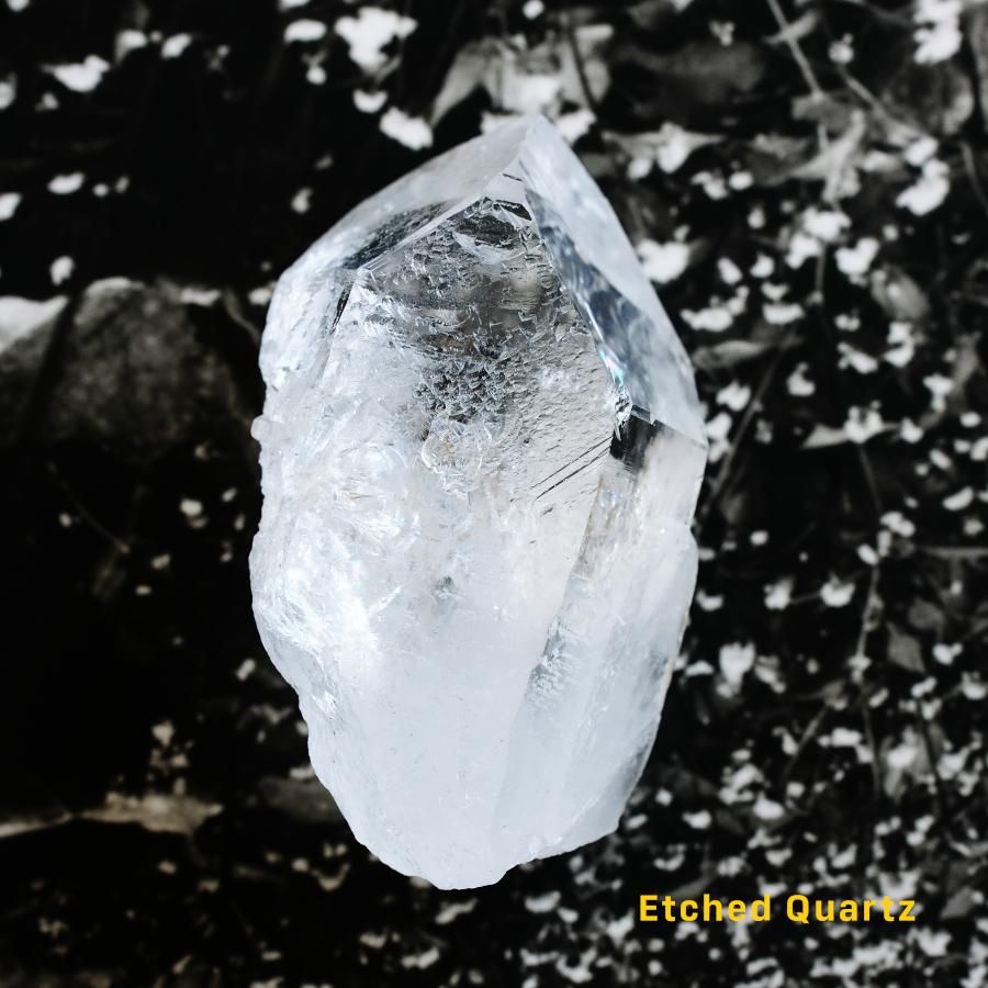 <img class='new_mark_img1' src='https://img.shop-pro.jp/img/new/icons8.gif' style='border:none;display:inline;margin:0px;padding:0px;width:auto;' />Etched Quartz åɥġ֥饸롦ߥʥ饤 01