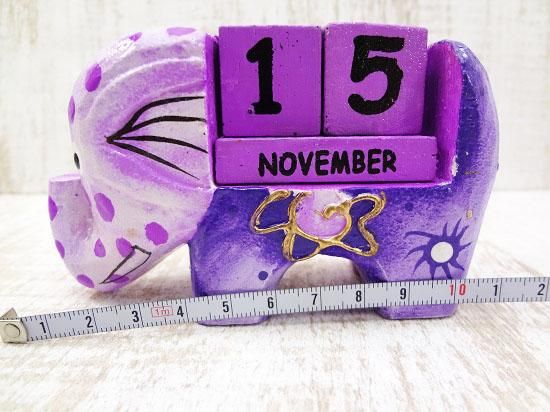 象のカレンダー付置物