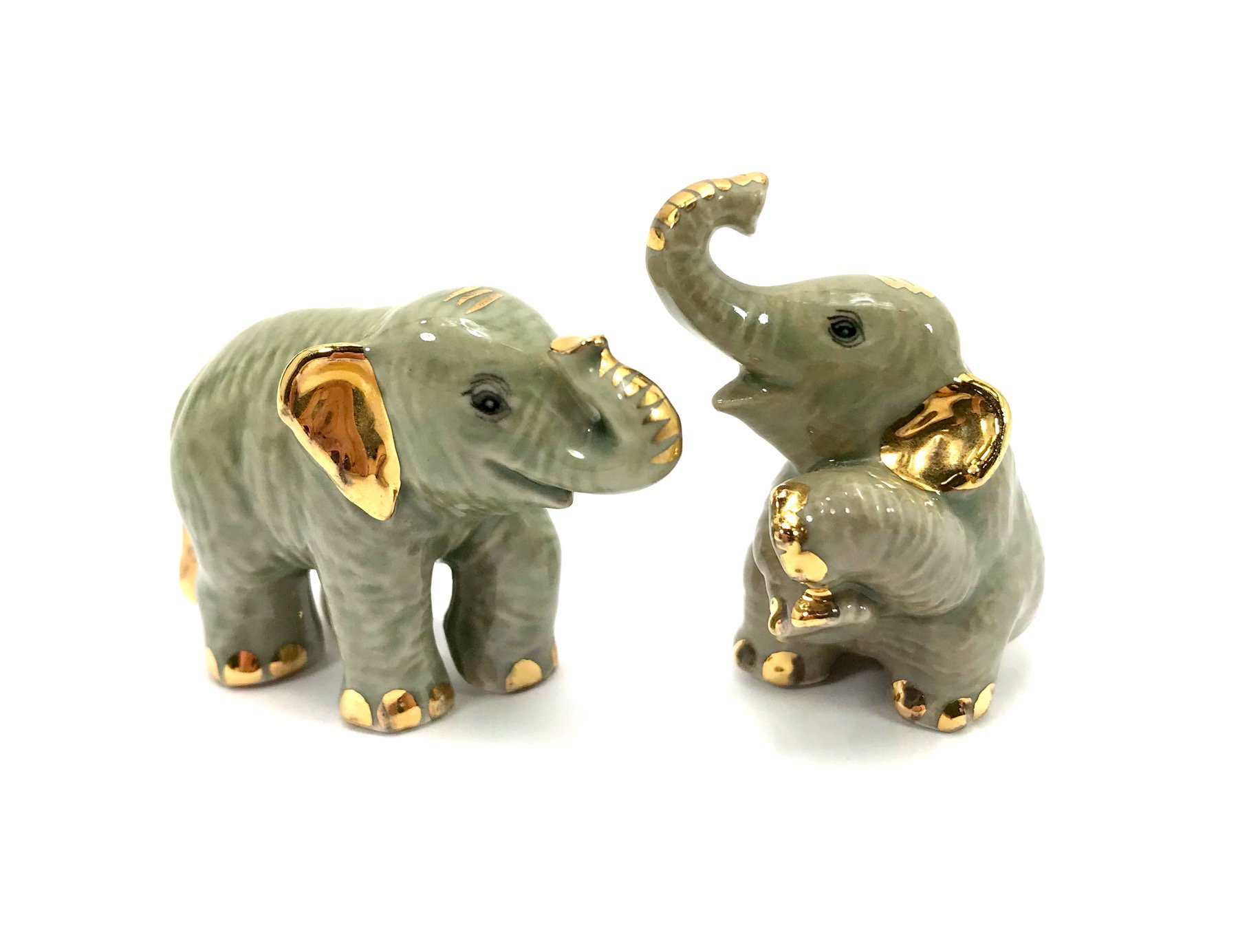 小さな象の置物 - タイ・チェンマイより直接買付したアジアン雑貨