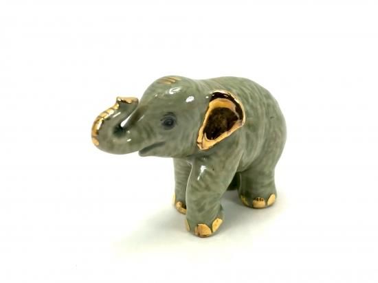 小さな象の置物 - タイ・チェンマイより直接買付したアジアン雑貨