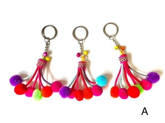 リス族・カラフルポンポンキーホルダー - アジアンショップ楽象 タイ