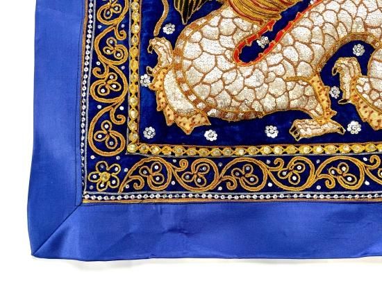 縦90×横178cm 龍のスパンコールタペストリー 龍のスパンコールタペストリー - タイ・チェンマイより直接買付した