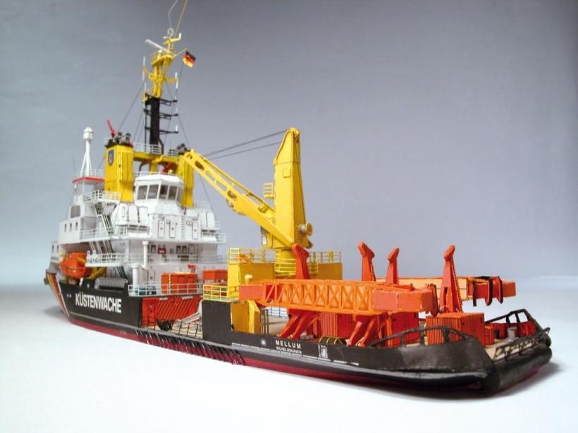 巨大　船　模型 超精密級 豪華客船 Queen Mary II 70cmL完成品（Xinchao