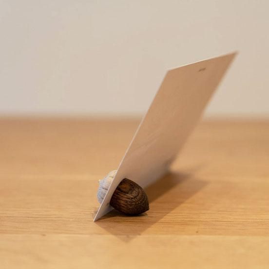 どんぐりカードスタンド - 木のおもちゃ、雑貨のお店 てんちりん