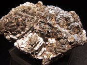 磁硫鉄鉱 (ピロータイト/Pyrrhotite)