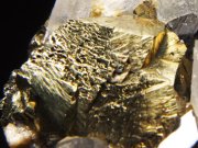黄銅鉱 (キャルコパイライト/Chalcopyrite) - 鉱物標本販売店 | Natural Soma | 共生水晶と仮晶
