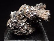磁鉄鉱 (マグネタイト/Magnetite) - 鉱物標本販売店 | Natural Soma | 共生水晶と仮晶