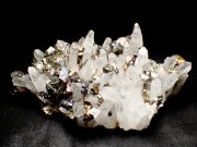 青森県尾太鉱山産 水晶、黄銅鉱＆黄鉄鉱 (Quartz, Chalcopyrite