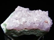 ɻ᥸ȡե饤 (Amethyst on Fluorite / Colorado)