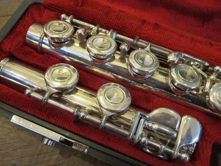 委託品 ヤマハ フルート YFL-311 頭部管銀 全タンポ交換済み